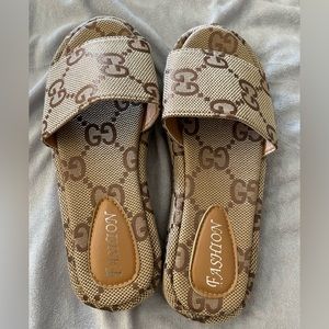 Fashion Slides size 41 ( 9 ).